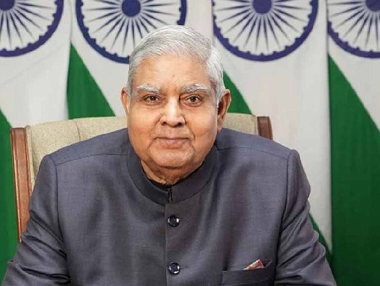 संघ के न्योते पर कांग्रेस का तंज, अंतर्विरोधों पर उठाए सवाल