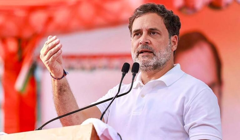 सुप्रीम कोर्ट में बदसलूकी का आरोप, राहुल गांधी के खिलाफ शिकायत